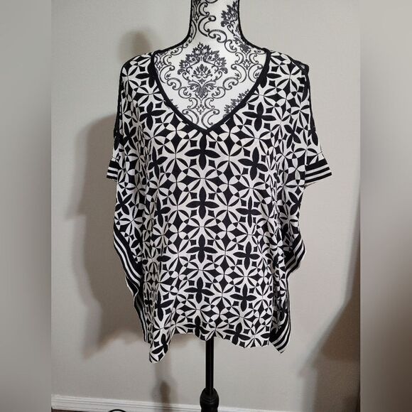 Trina Turk all silk cold shoulder medium top - Picture 1 of 5
